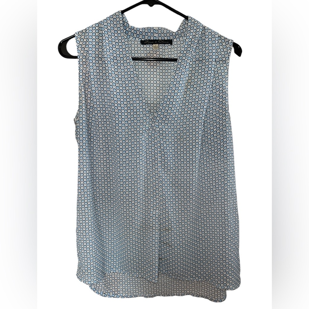 Women's Sleeveless Blue Patterned Top